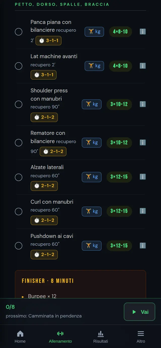 Una seduta generata: panca piana, lat machine, shoulder press, rematore, con serie, ripetizioni e tempi.